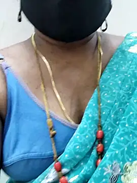 Webcam Model (Tamilrojanew)  is live.Free join now!