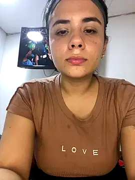 Leyna_Kenet