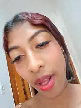 Webcam Model (Sol_em)  is live.Free join now!