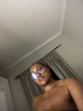 Bustygoddess32