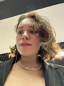 lucy-joy from StripChat is Freechat