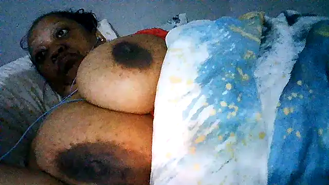 Yellobonepussy