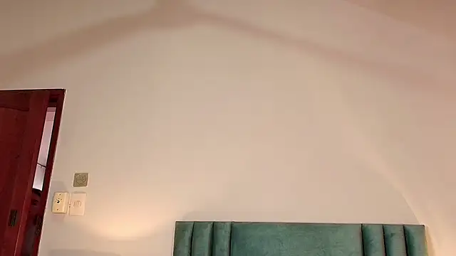 Nina_Cavaali