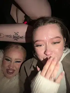 RollDolls