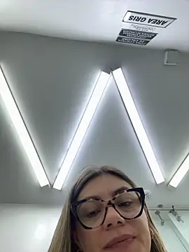 alicee16