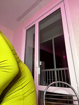 EllyBigTits