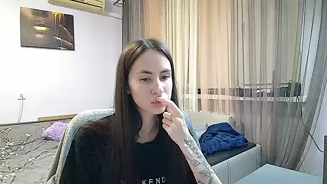 Chloe_Skims