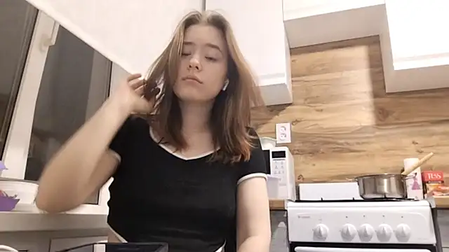 LUNA_KLEIN