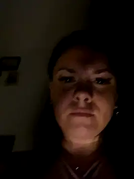 Webcam Model (Luccreccia_)  is live.Free join now!