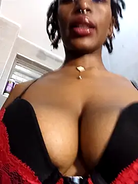 Ayrella02