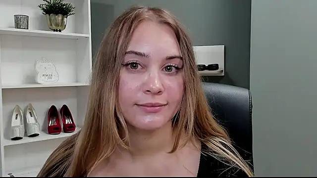 kitty_valeria