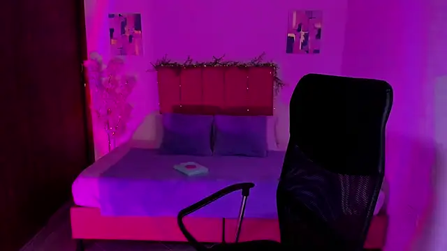 Charlee_pink