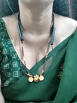 Webcam Model (bhuvana_555)  is live.Free join now!