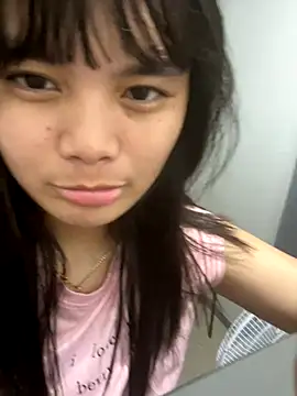 Webcam Model (DriveMeCrazy18)  is live.Free join now!