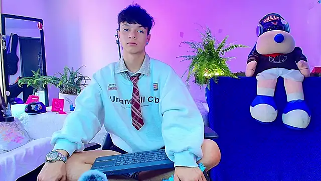 twink_sebas_ - Twink_sebas_'s free webcam - UK Sex Cams
