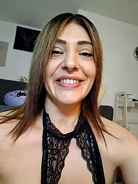 AryaSummersReal