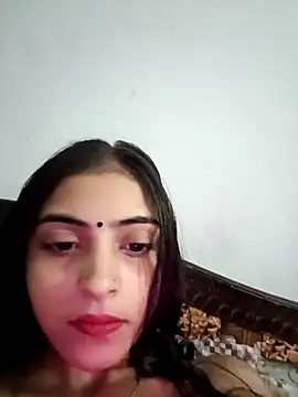 Webcam Model (Nandundi)  is live.Free join now!