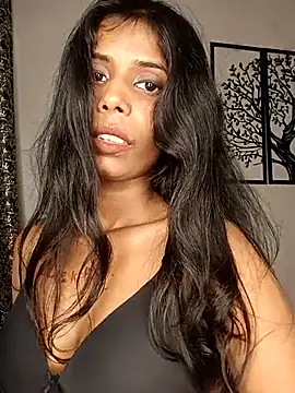 Webcam Model (zoya_your)  is live.Free join now!