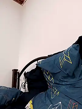 latinmonster26cm - LATINMONSTER26CM's free webcam - UK Sex Cams