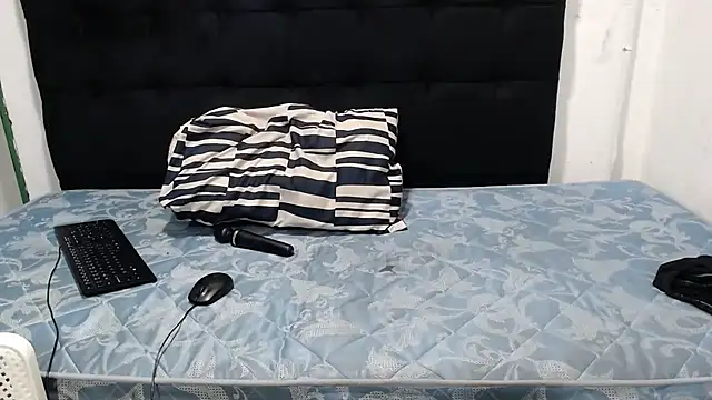 Preview of chubbysexyboobs