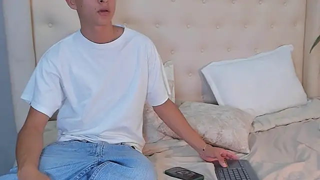  stephane_rouss chat room