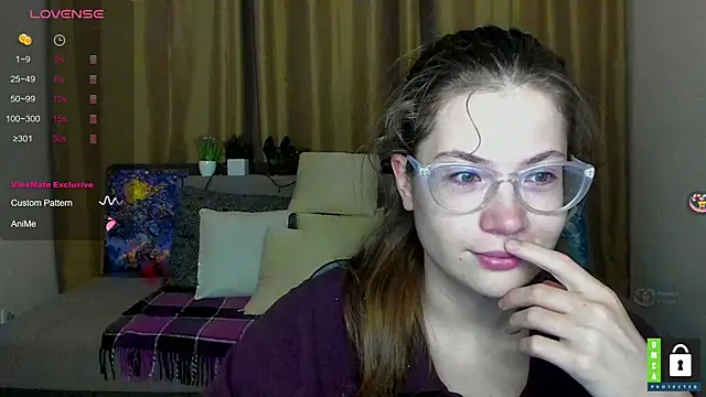 Alicia_redfollow