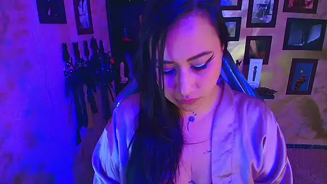 cherryy_bombshelll