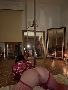 missninasparkle from StripChat is Freechat