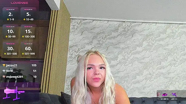 Daisy_Abby03
