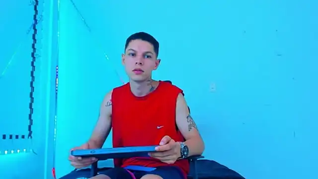 HOT_boy2025