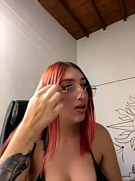 Paulina-Wells webcam stripchat model stream image