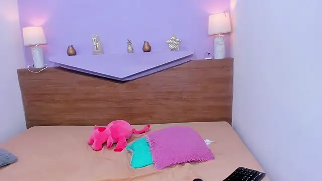 MiaRose82
