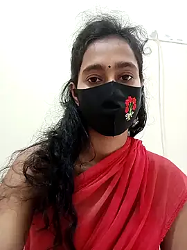 Webcam Model (Softecho-03)  is live.Free join now!