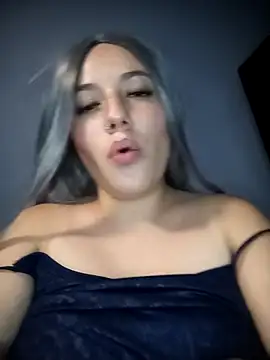 Webcam Model (AriNights)  is live.Free join now!