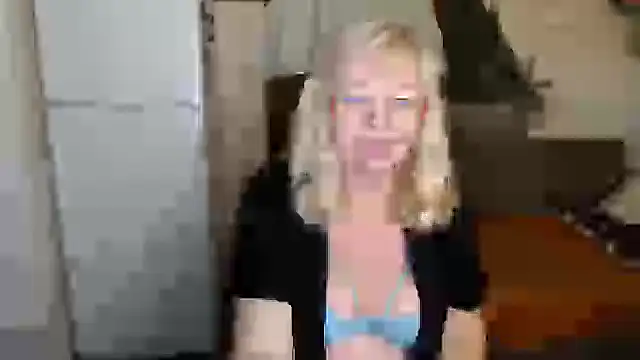 EvelynLoveShy