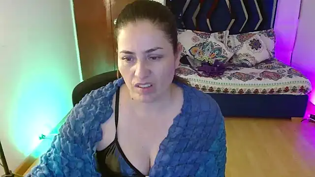 dayanhank webcam stripchat model stream image
