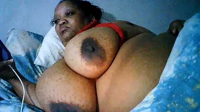 Yellobonepussy