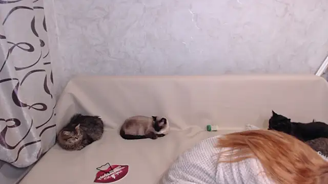 Olivia_Winston
