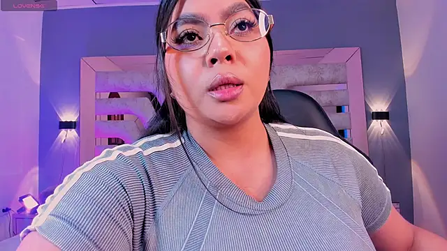 BellaBoobs_