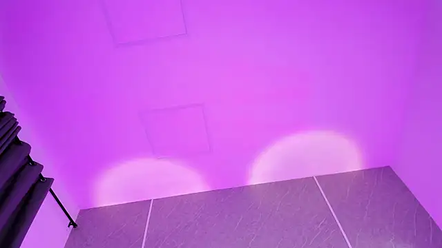 Larissa_Miller