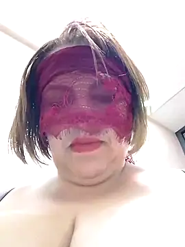 Webcam Model (-Sonbola)  is live.Free join now!