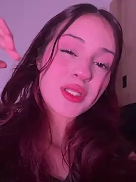 Webcam Model (AngelRuby)  is live.Free join now!