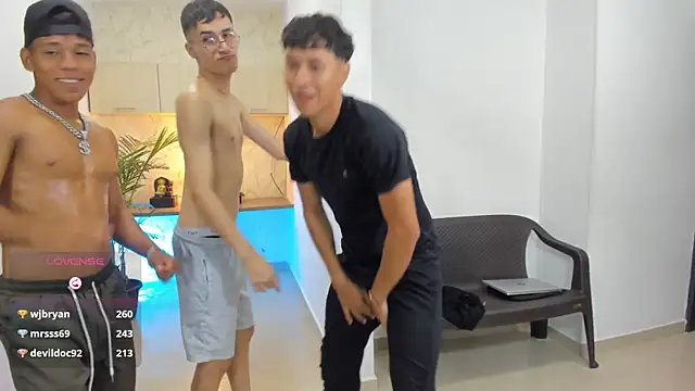 Crazyboys_hot