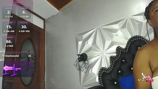 tanisha_bigboobs