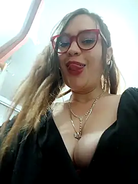 Webcam Model (miss_berlyn)  is live.Free join now!