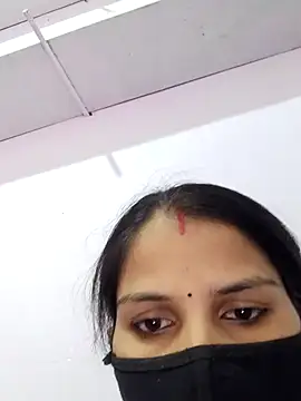 Webcam Model (poojam93)  is live.Free join now!