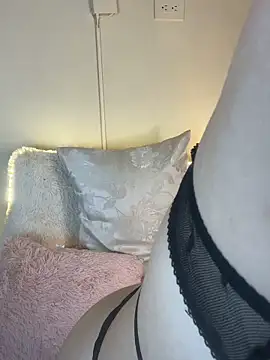 Live sex cam di AriaHeavenss
