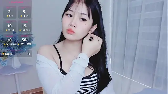 Crystal_Lea