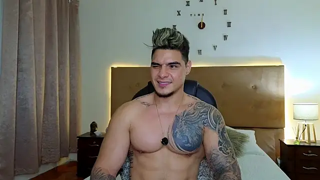 Steven_Velez