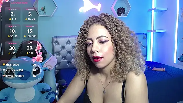 thalia_mills19
